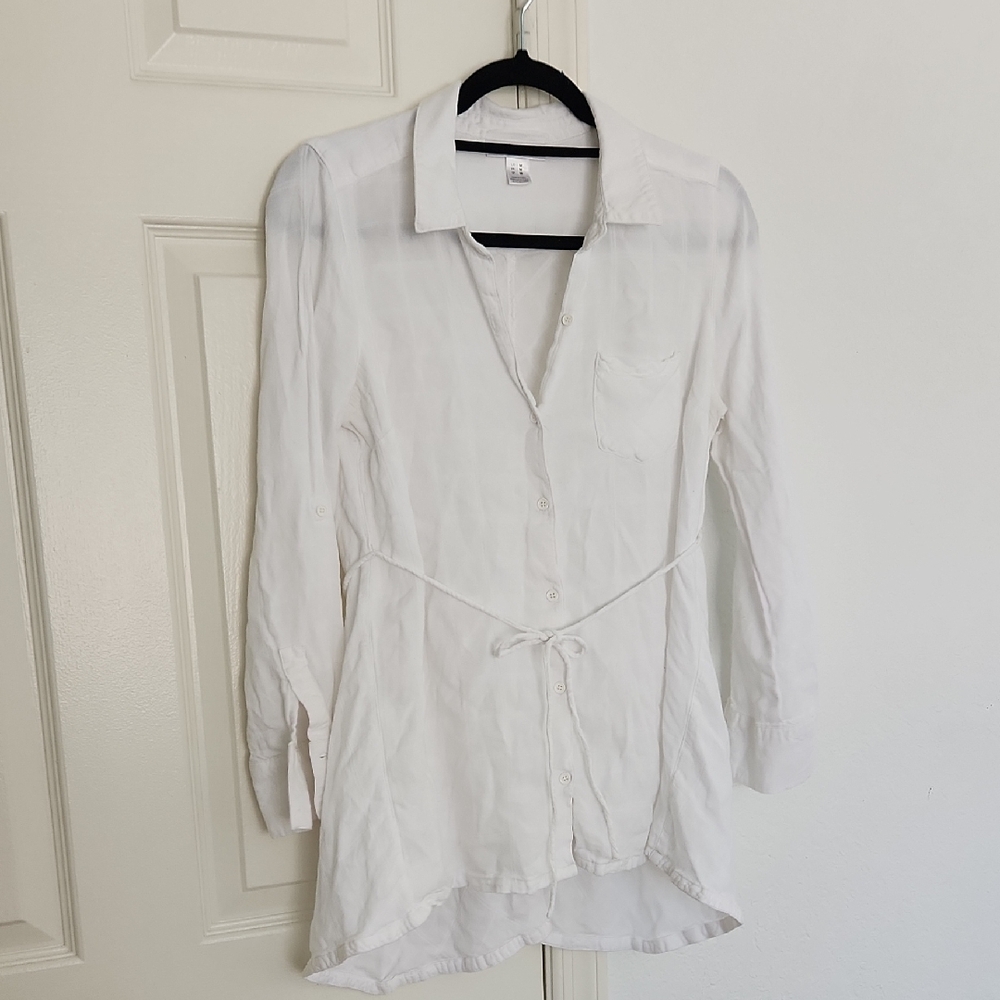 Motherhood White Longsleeved Lightweight Cotton Top Sz M